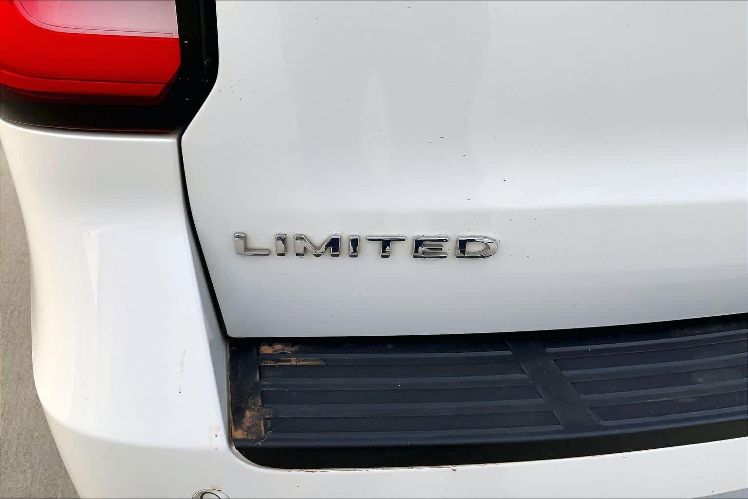 Used 2022 Ford Expedition Limited AWD/4WD image 10