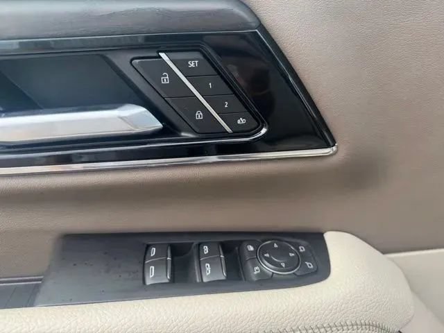 New 2026 GMC Yukon XL Denali w/ LPO, Floor Liner Package AWD/4WD image 12