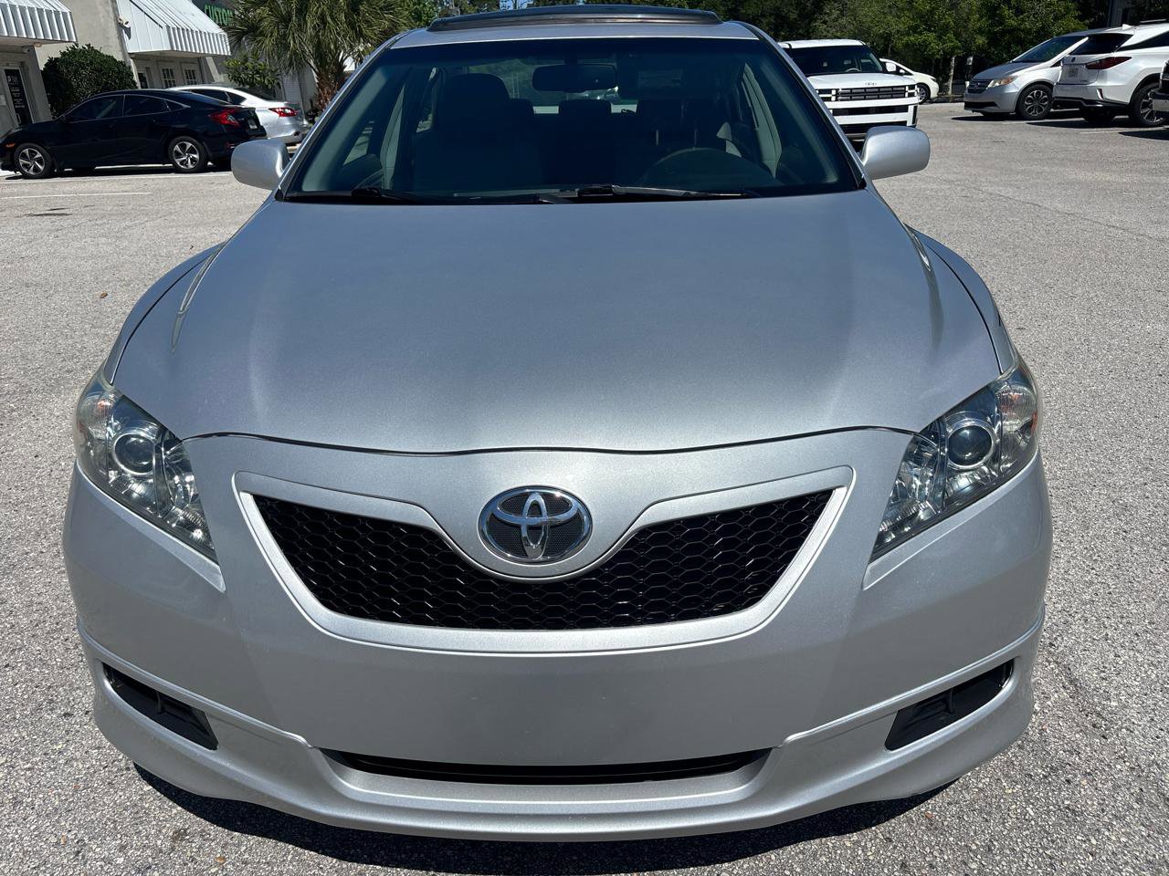 Used 2008 Toyota Camry SE FWD image 3