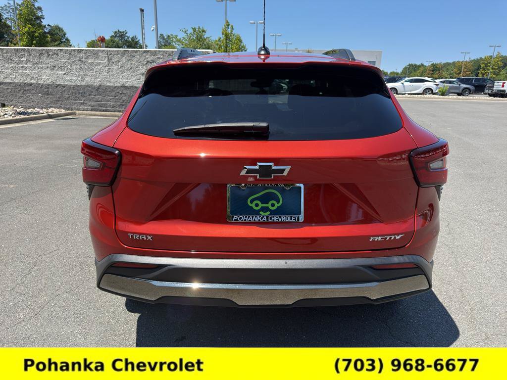 Certified 2024 Chevrolet Trax ACTIV w/ Driver Confidence Package FWD image 6