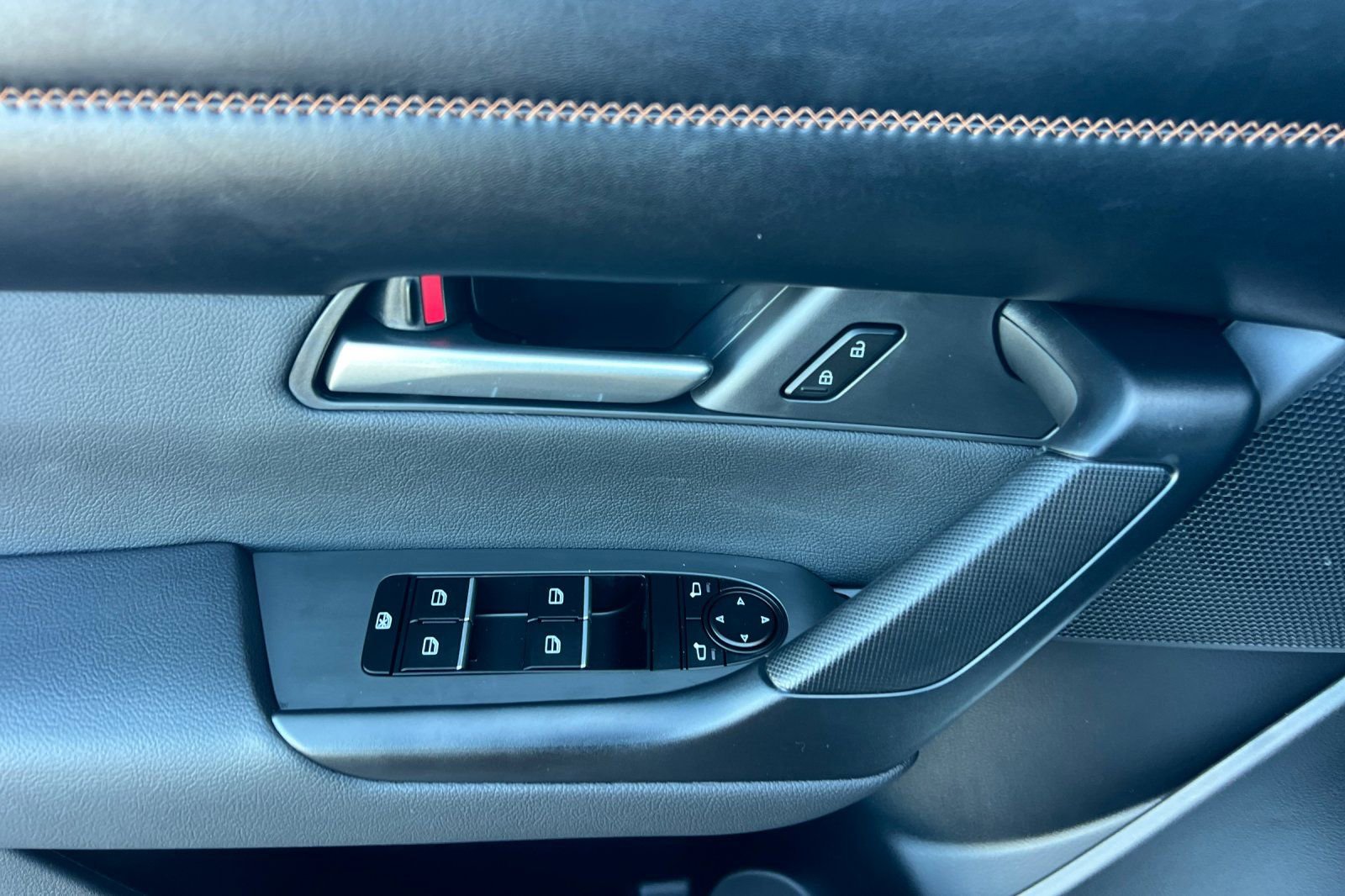 New 2026 MAZDA CX-50 AWD 2.5 Hybrid w/ Cargo Package image 8