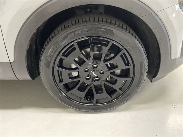 Used 2022 Kia Telluride SX w/ Nightfall Edition Package image 14