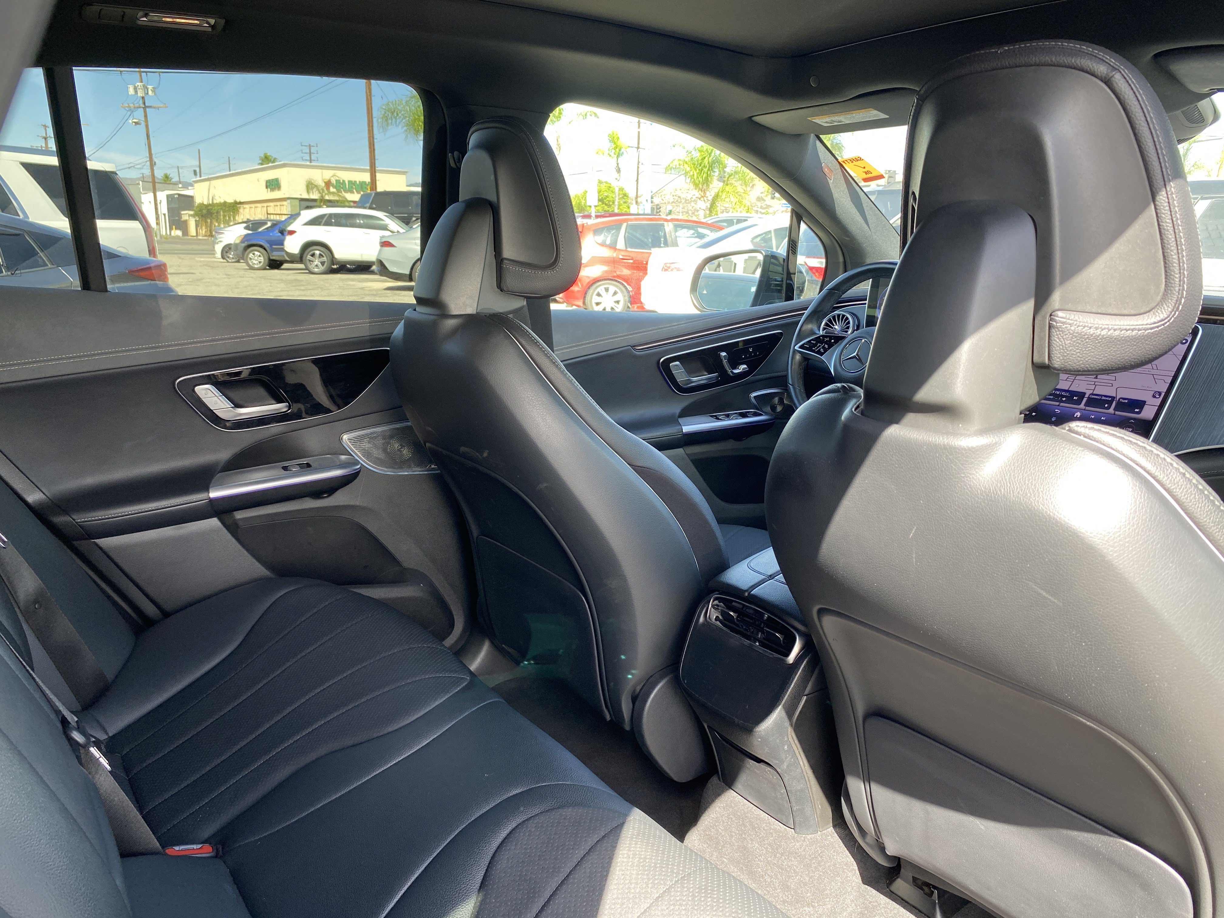 Used 2023 Mercedes-Benz EQE 350+ SUV image 23