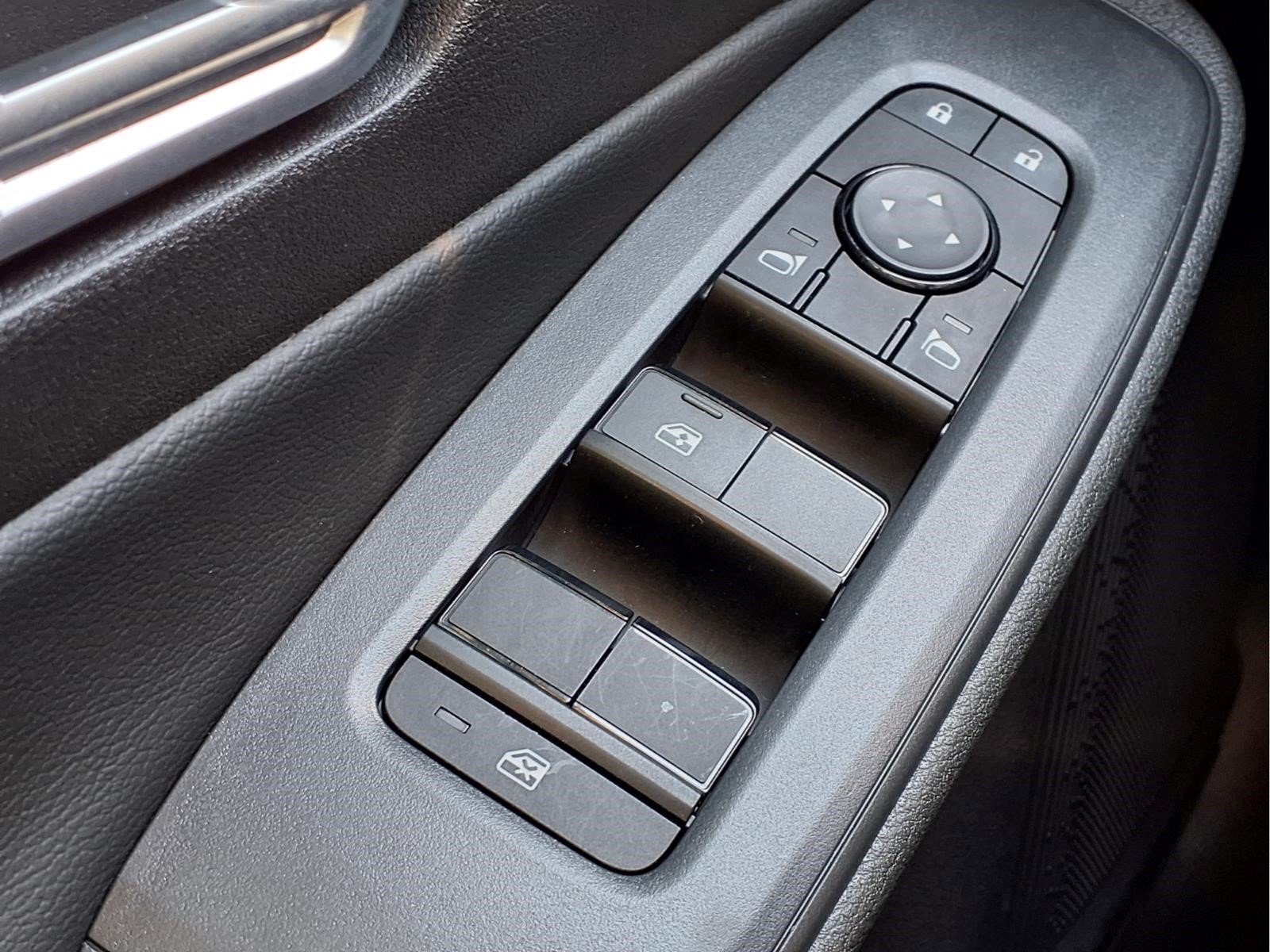 Certified 2026 Nissan Sentra SV w/ SV Convenience Package FWD image 21