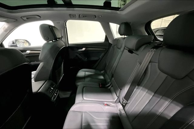 Used 2024 Audi Q5 e Premium Plus w/ Premium Plus Package AWD/4WD image 20