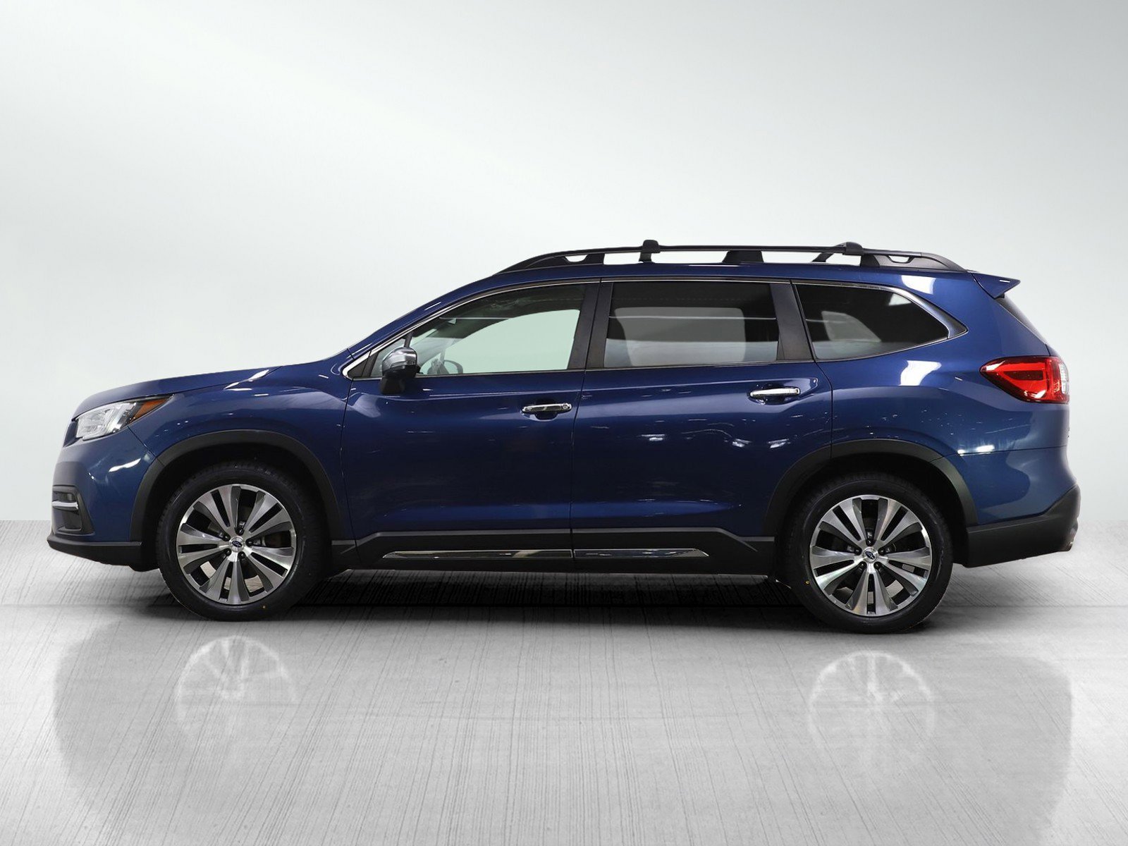 Used 2019 Subaru Ascent Touring w/ Popular Package #3 image 2