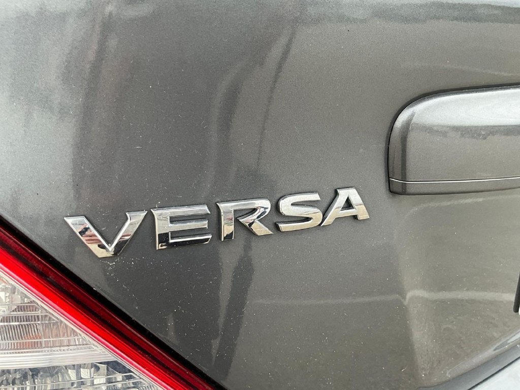 Used 2019 Nissan Versa S Plus FWD image 18
