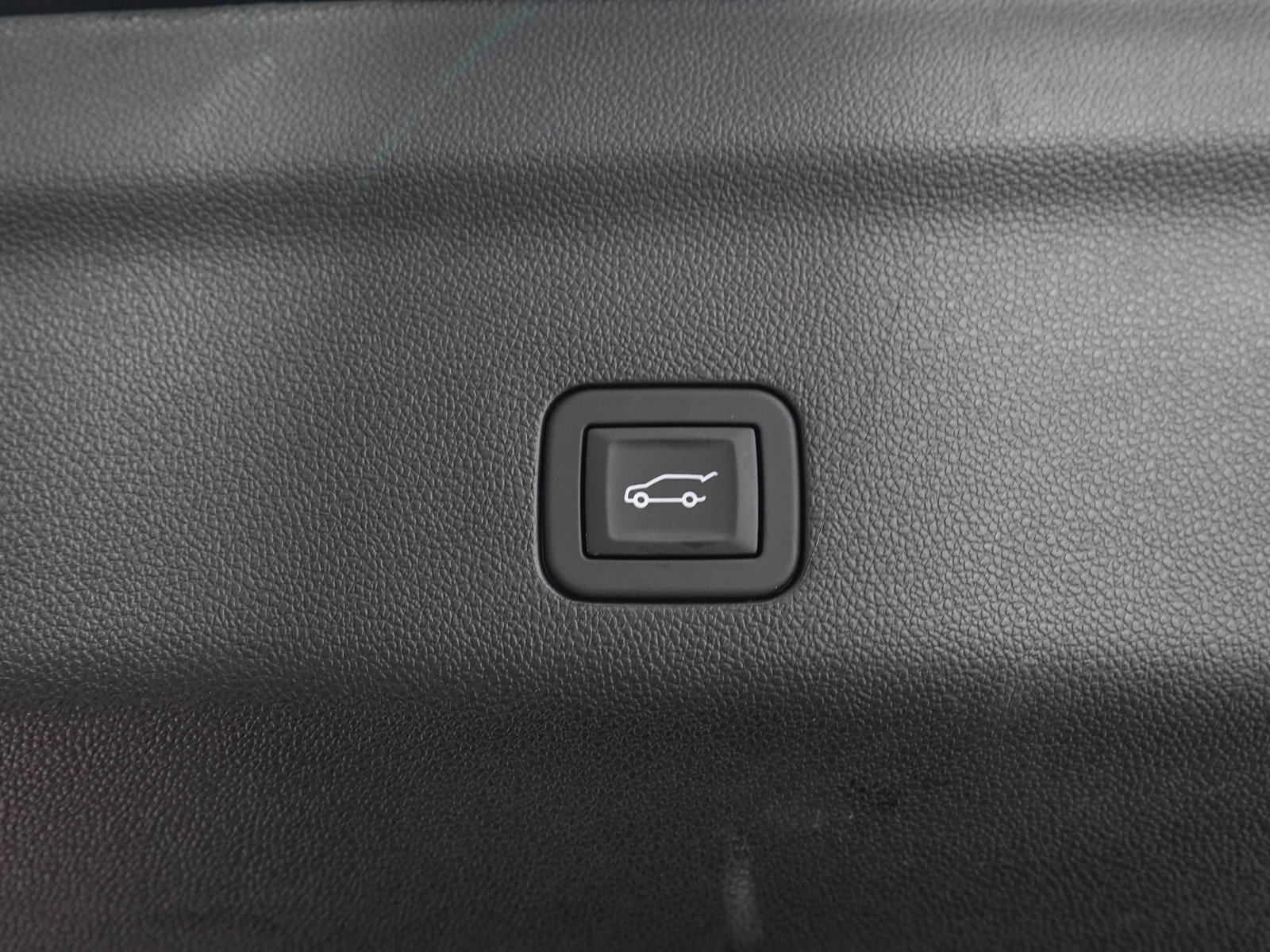 Used 2025 GMC Yukon Denali w/ Denali Reserve Package AWD/4WD image 11