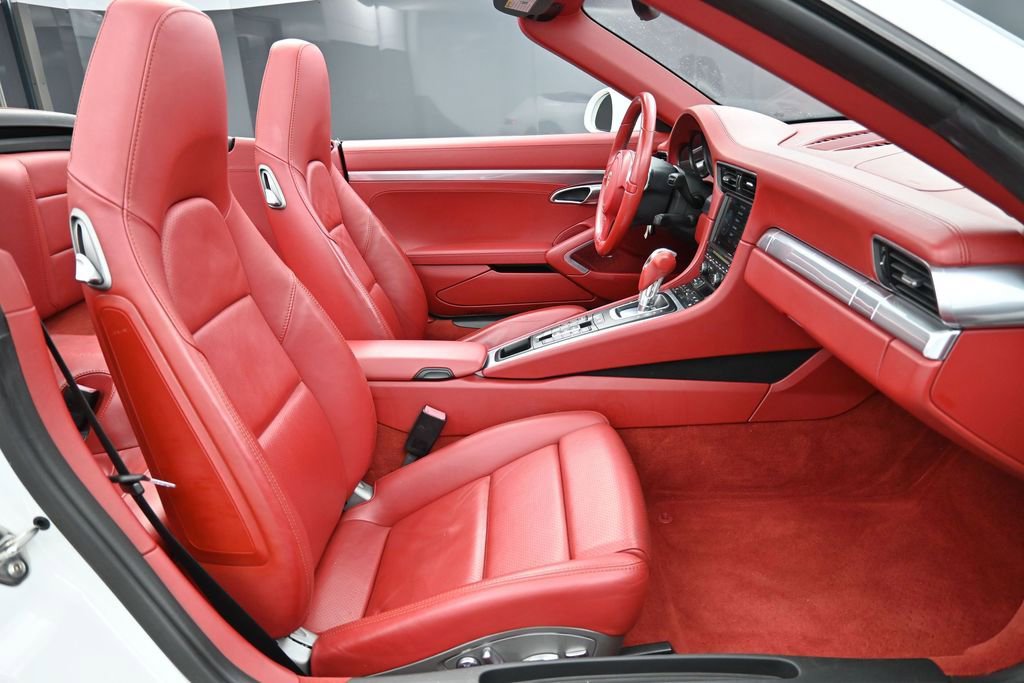 Certified 2013 Porsche 911 Carrera S RWD image 30