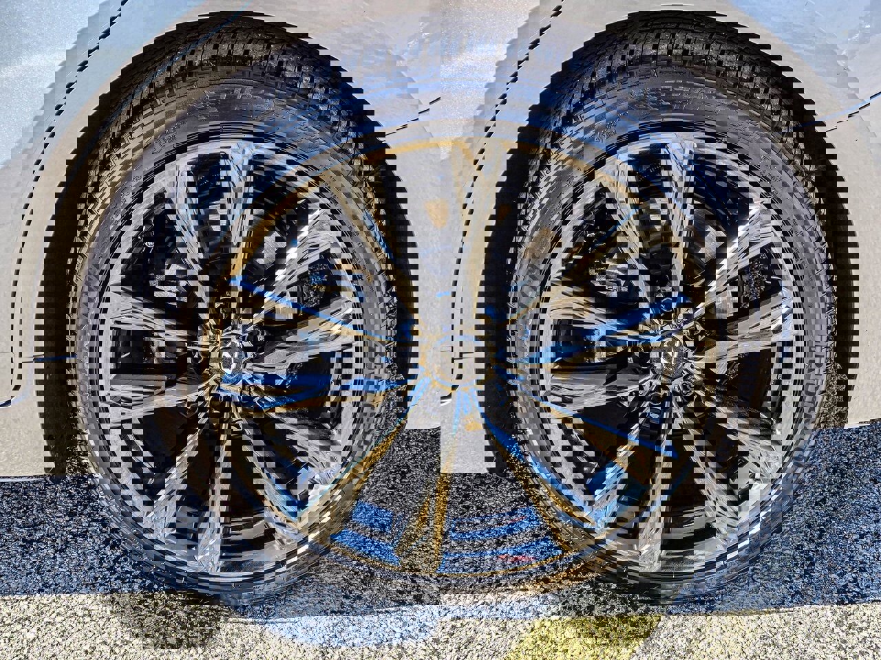 Used 2025 Lexus IS 350 F Sport w/ Navigation Package image 8