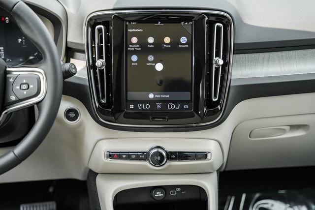New 2026 Volvo XC40 B5 Ultra w/ Protection Package Premier AWD/4WD image 22
