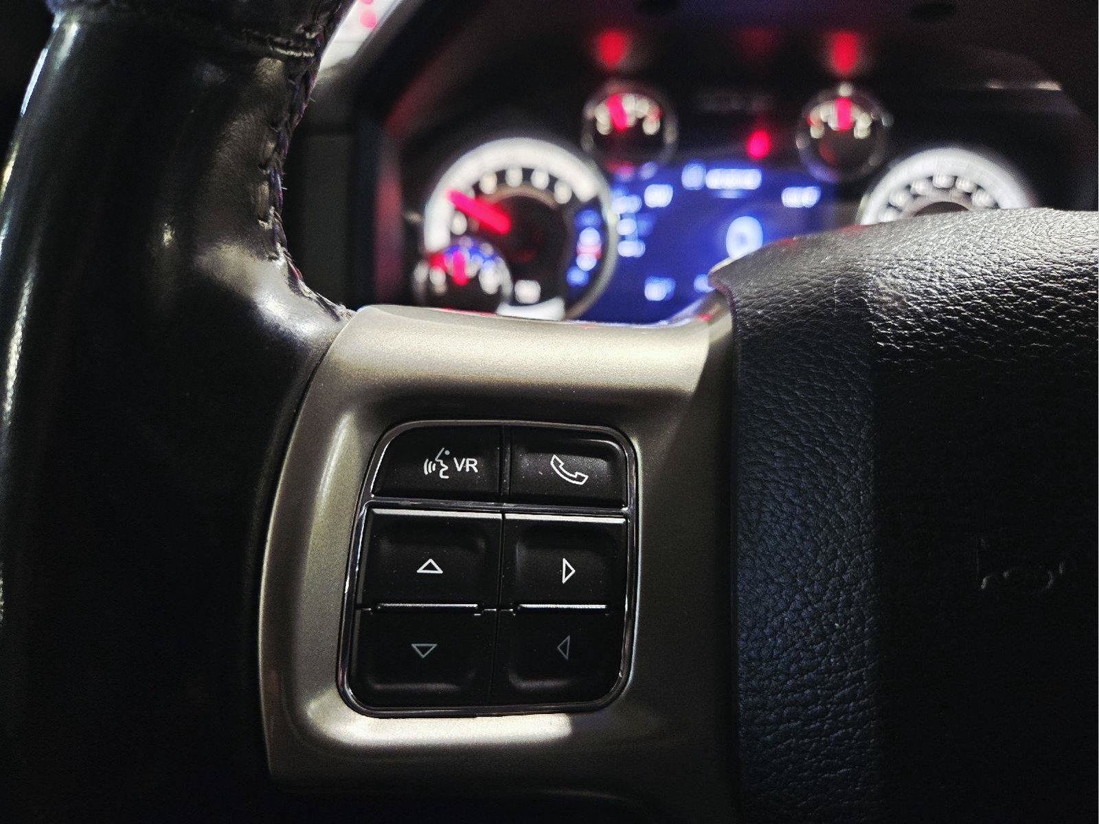 Used 2016 RAM 1500 Laramie w/ Convenience Group AWD/4WD image 25