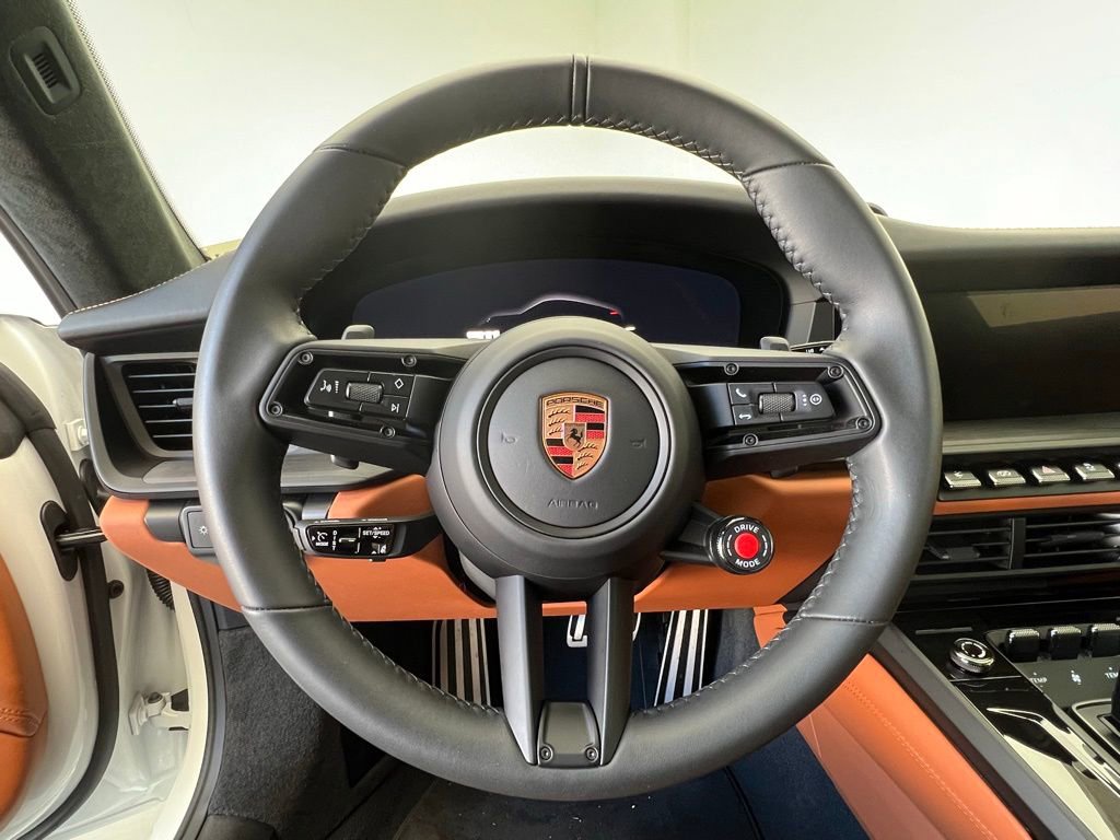 Certified 2025 Porsche 911 Carrera GTS image 7