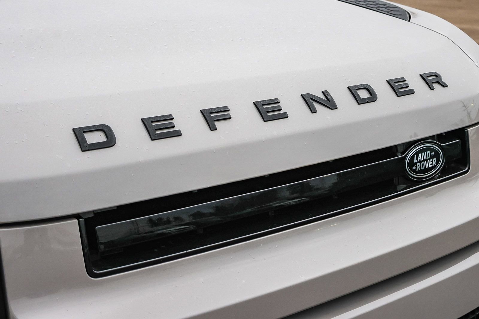 New 2026 Land Rover Defender 110 X-Dynamic SE image 16