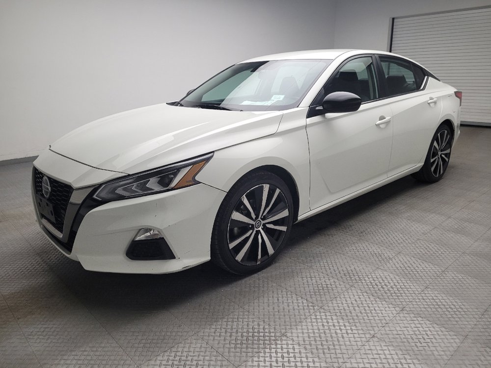Used 2022 Nissan Altima 2.5 SR image 2