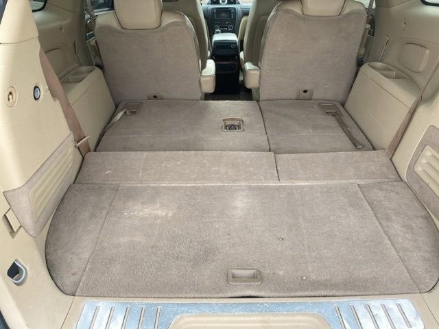 Used 2009 Buick Enclave CXL w/ Entertainment Package #3 FWD image 12