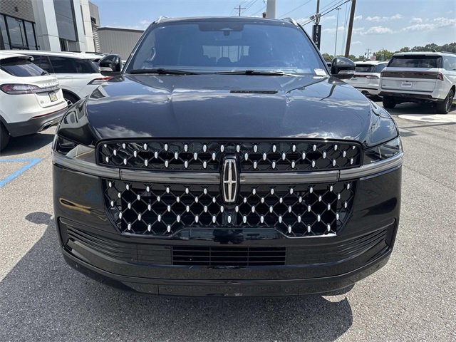 New 2025 Lincoln Navigator L Black Label image 2
