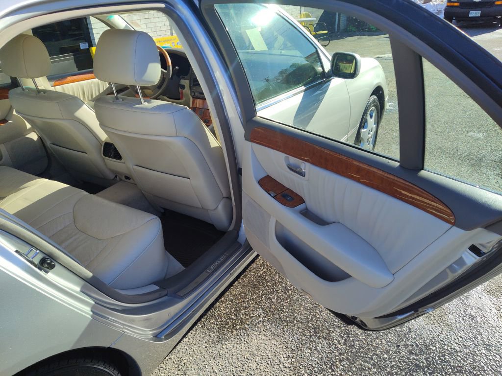 Used 2003 Lexus LS 430 RWD image 14