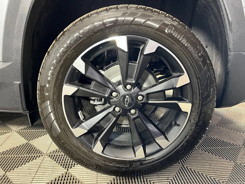 New 2027 Chevrolet Equinox RS w/ Convenience Package III FWD image 28