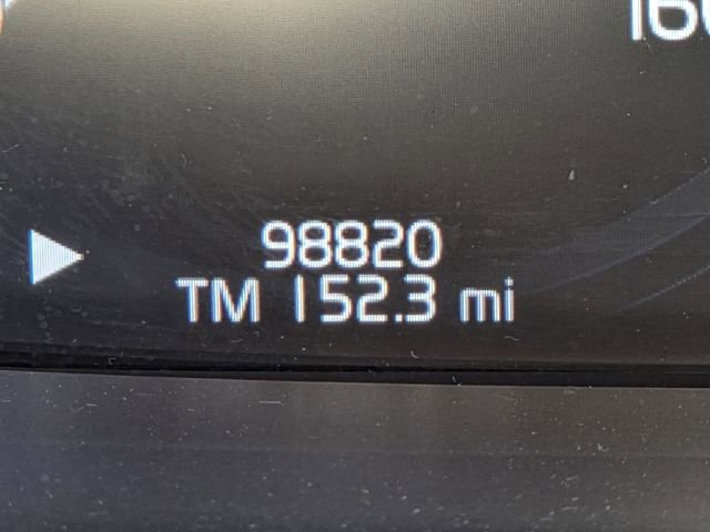 Used 2017 Volvo V90 T6 Cross Country image 30