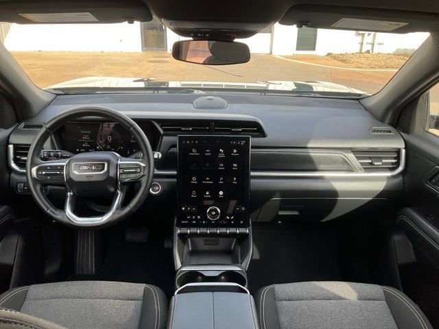 Used 2025 GMC Terrain Elevation image 3