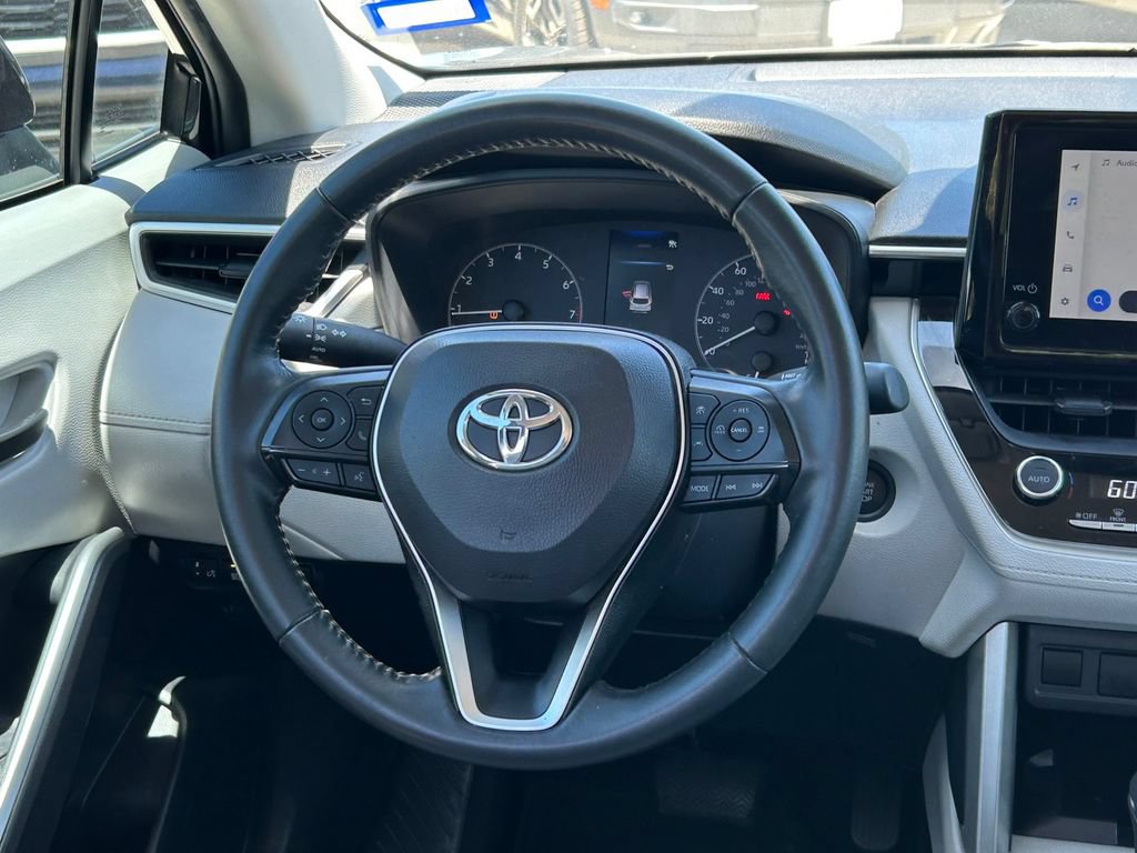 Used 2024 Toyota Corolla Cross LE FWD image 35