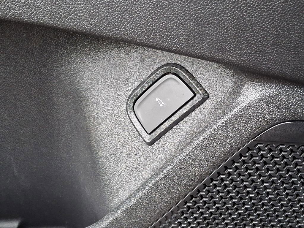 Used 2025 Chevrolet Blazer EV LT image 25