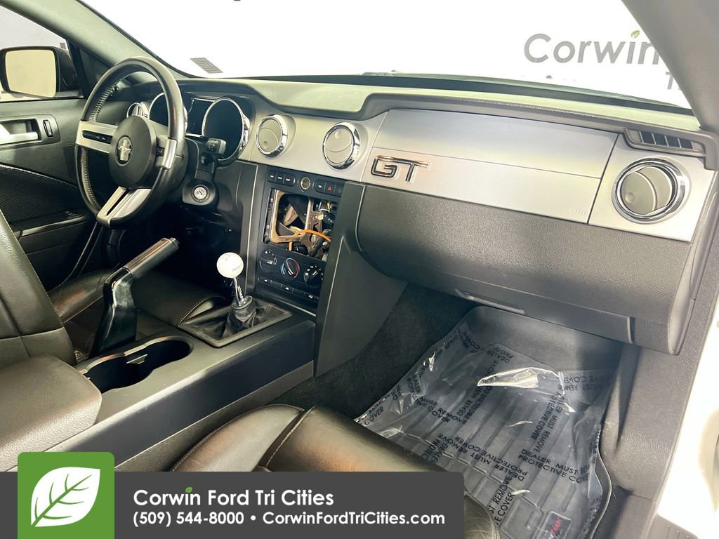 Used 2006 Ford Mustang GT Premium image 26