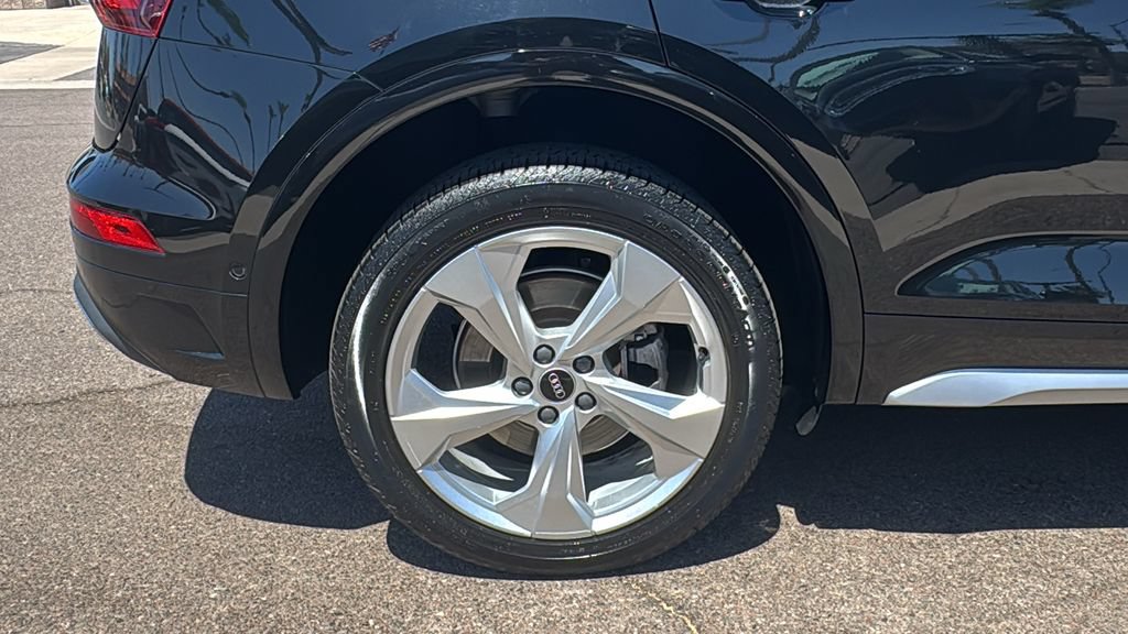 Used 2021 Audi Q5 Prestige w/ Prestige Package AWD/4WD image 27