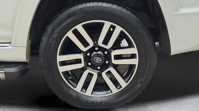 Used 2019 Toyota 4Runner Limited AWD/4WD image 19