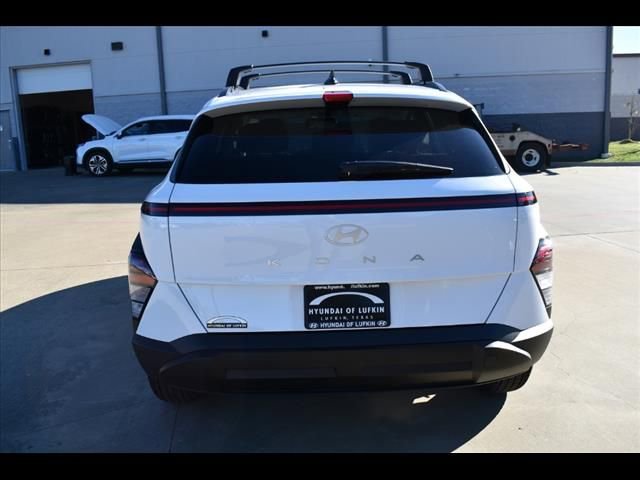 Certified 2025 Hyundai Kona SEL FWD image 3