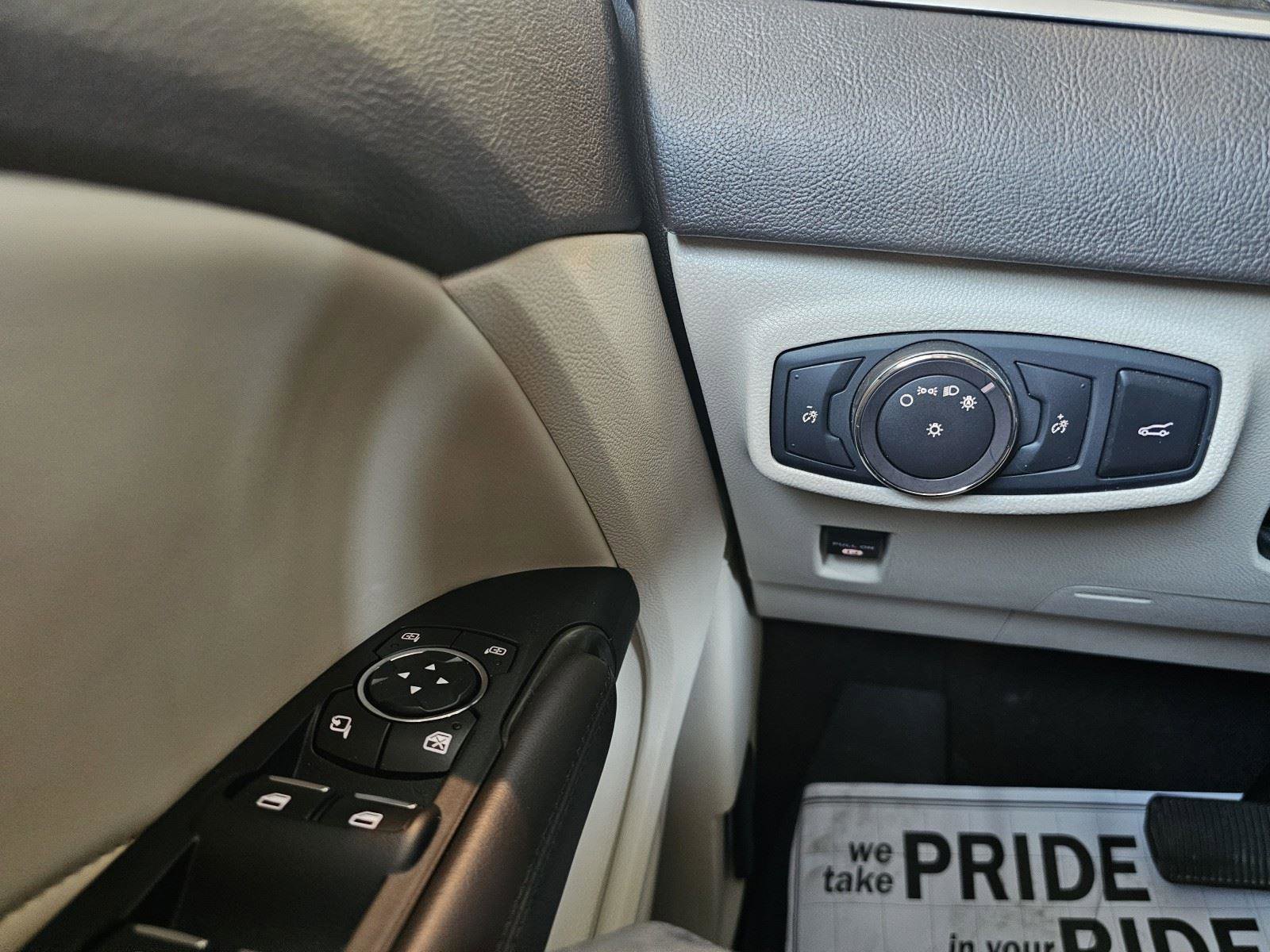 Used 2019 Lincoln MKC Reserve w/ MKC Climate Package image 24