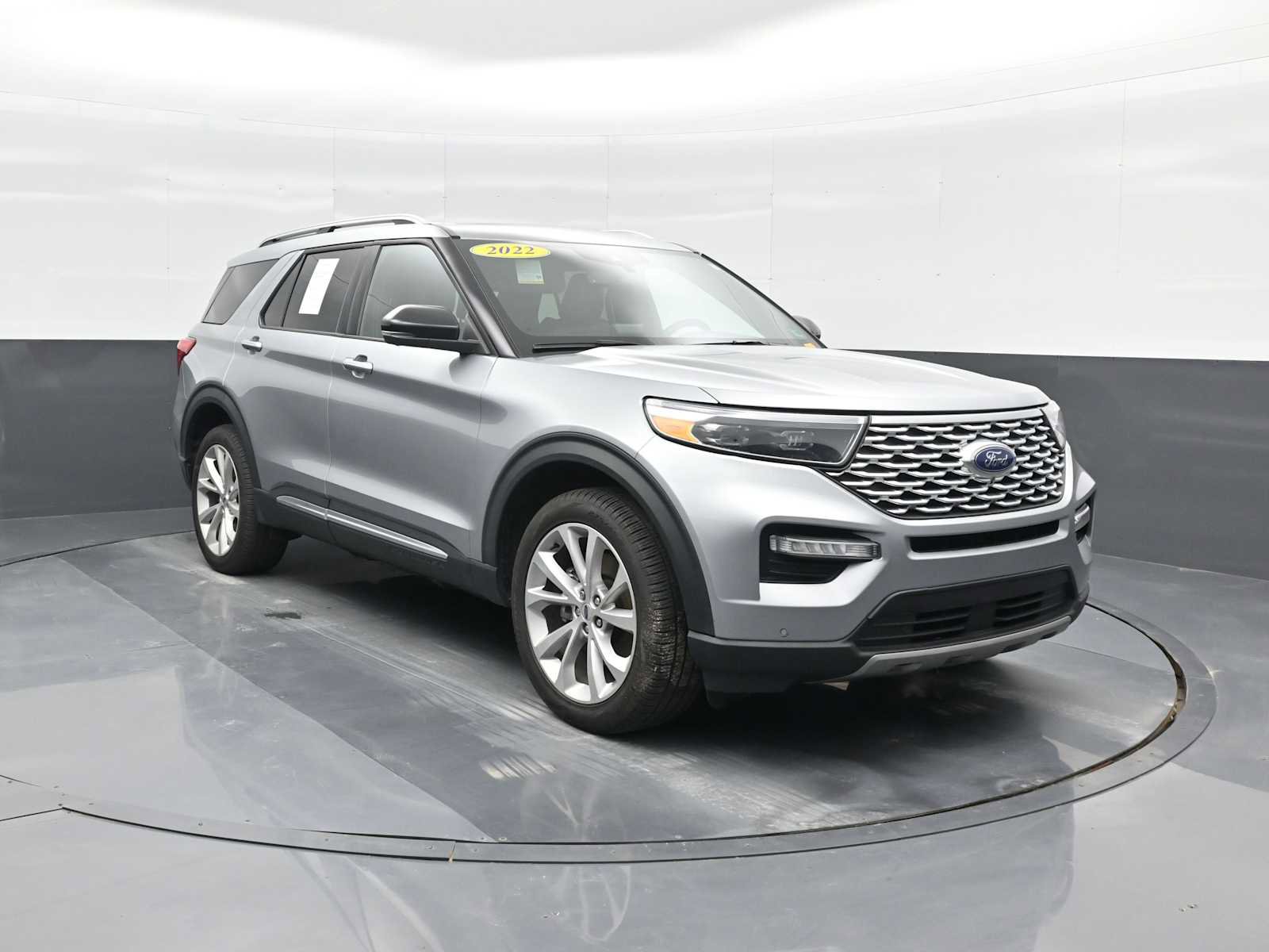 Used 2022 Ford Explorer Platinum w/ Technology Package