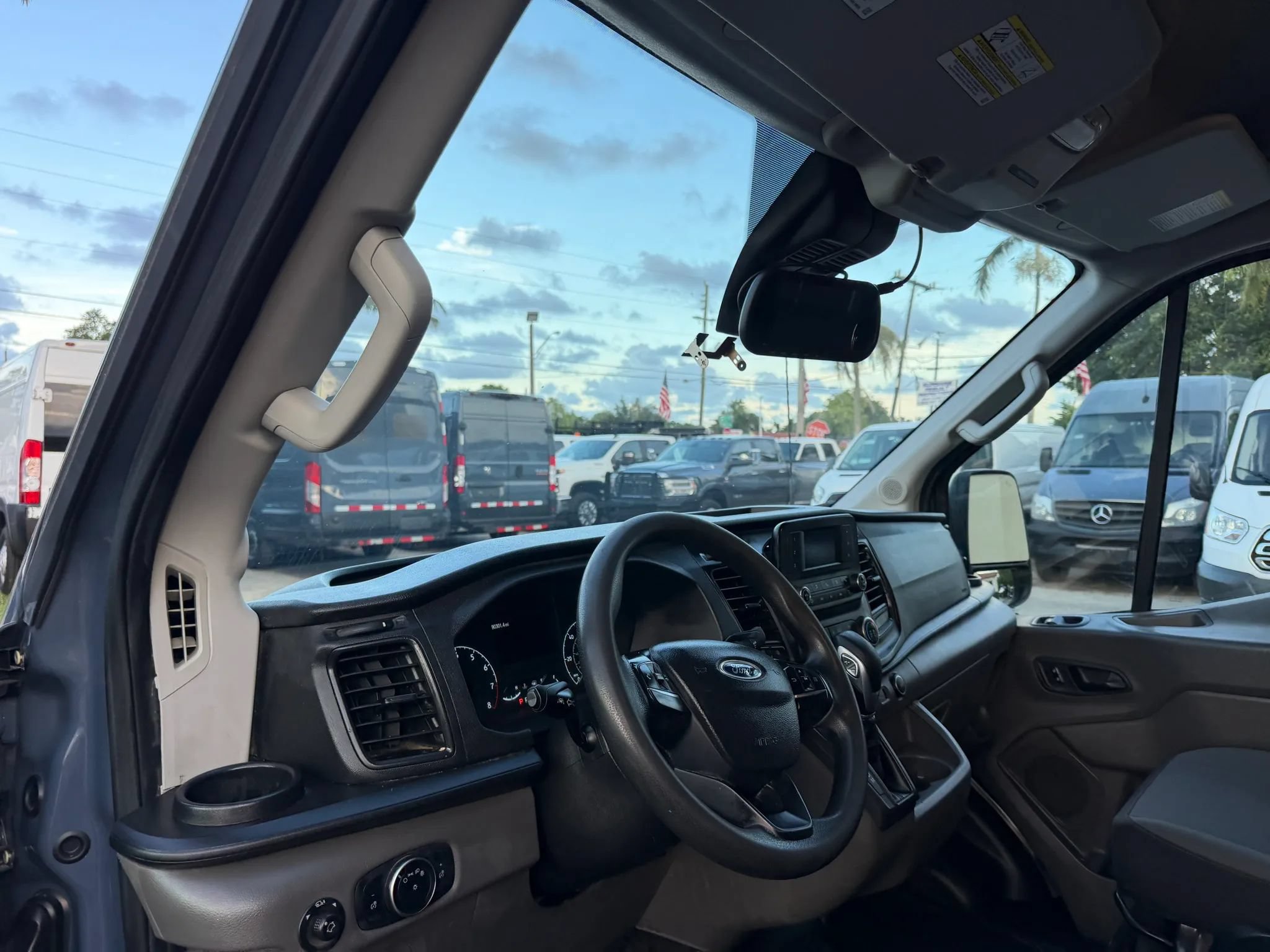 Used 2020 Ford Transit 250 148 High Roof Extended RWD image 13