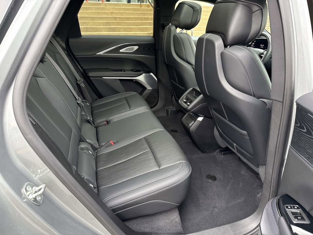 Certified 2024 Cadillac Lyriq Sport image 11