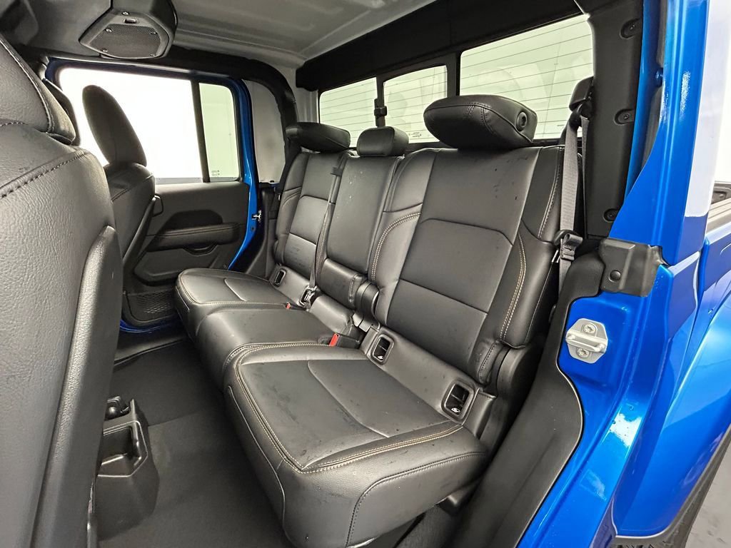 New 2026 Jeep Gladiator Sahara image 25