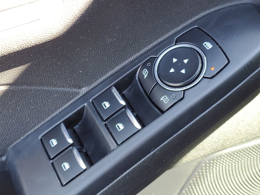 Certified 2025 Ford Escape Platinum image 29