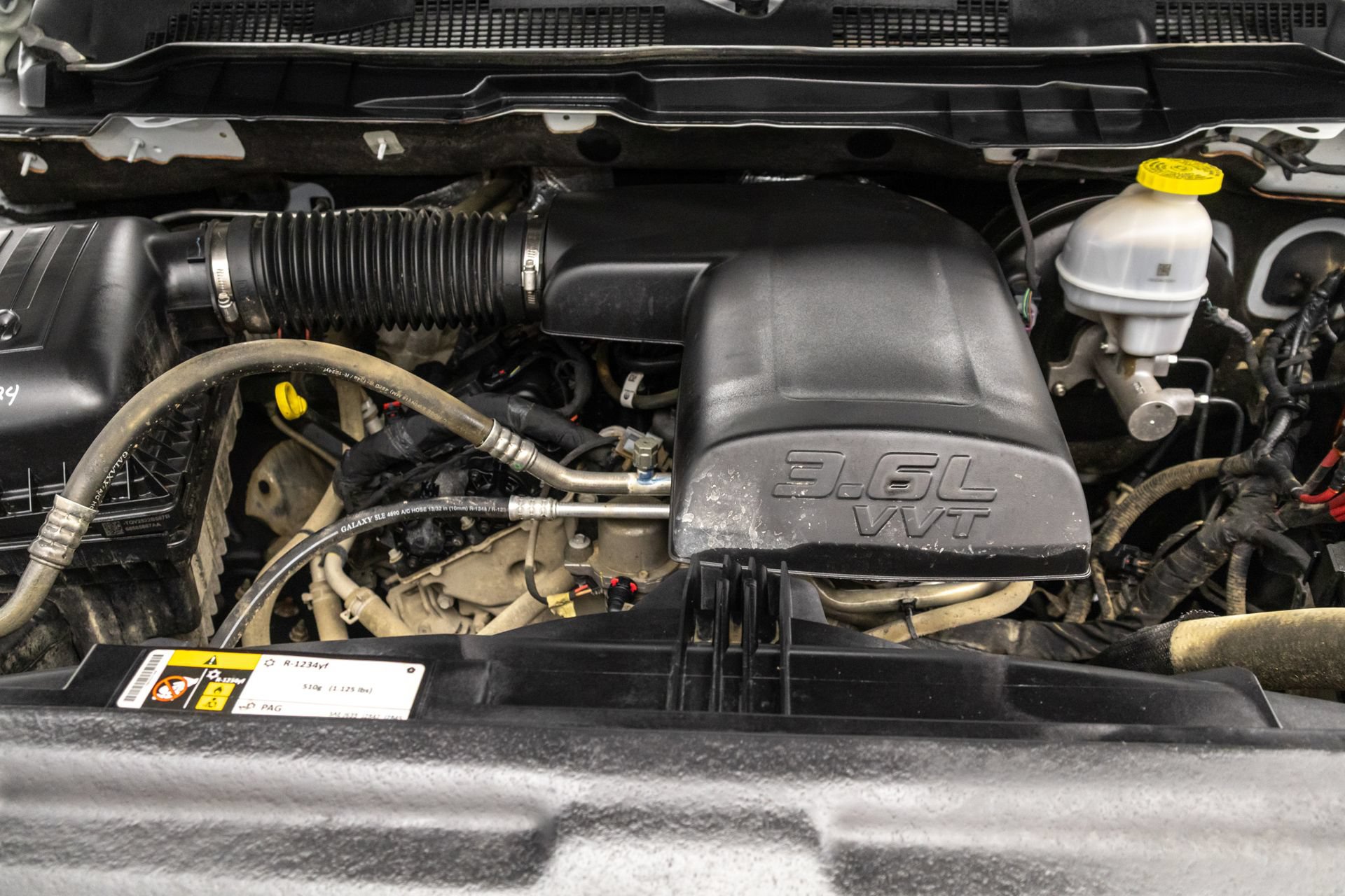 Used 2022 RAM 1500 Classic SLT w/ Electronics Group AWD/4WD image 44