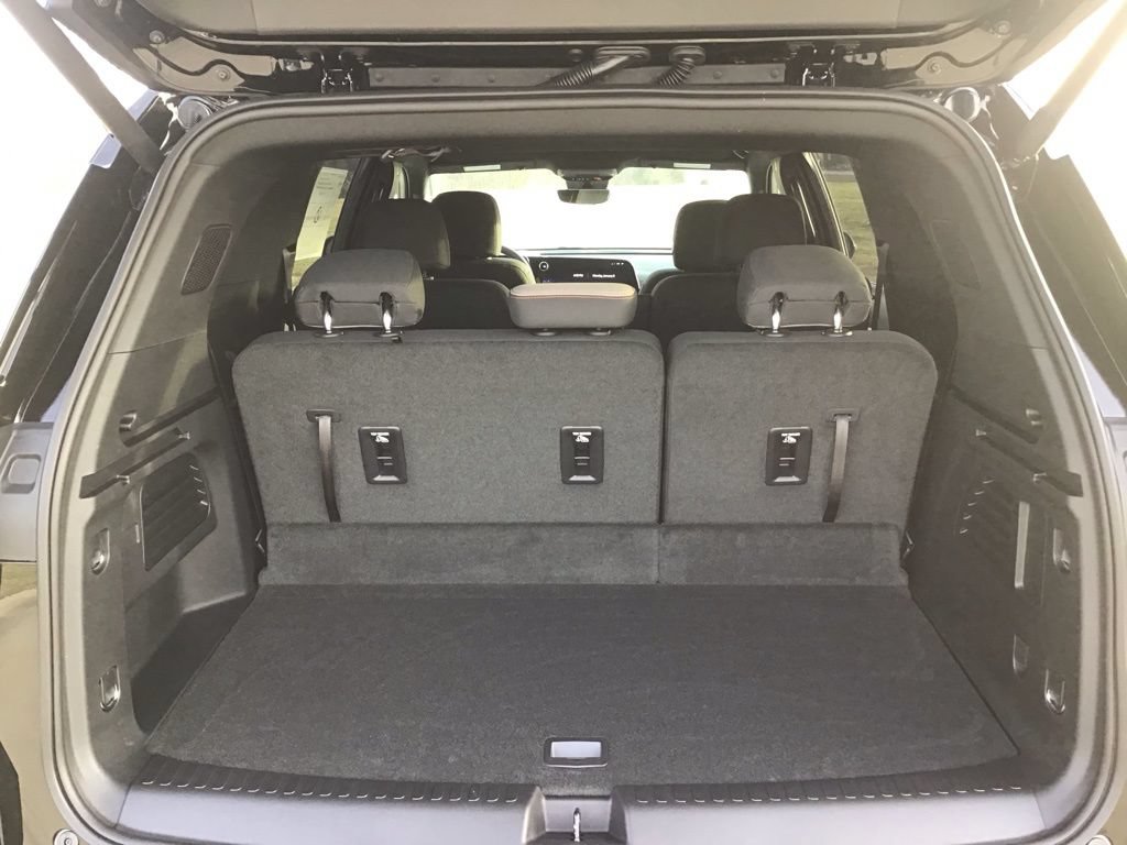 New 2026 Chevrolet Traverse LT w/ Driver Confidence Package FWD image 6