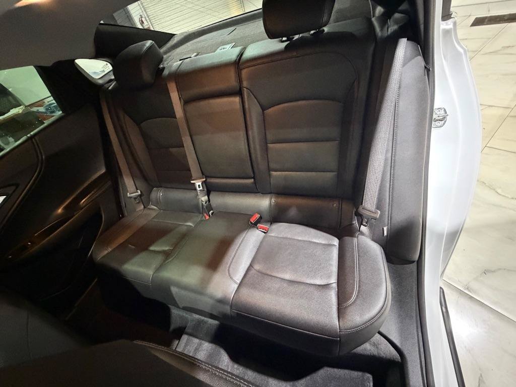 Used 2022 Chevrolet Malibu Premier FWD image 15