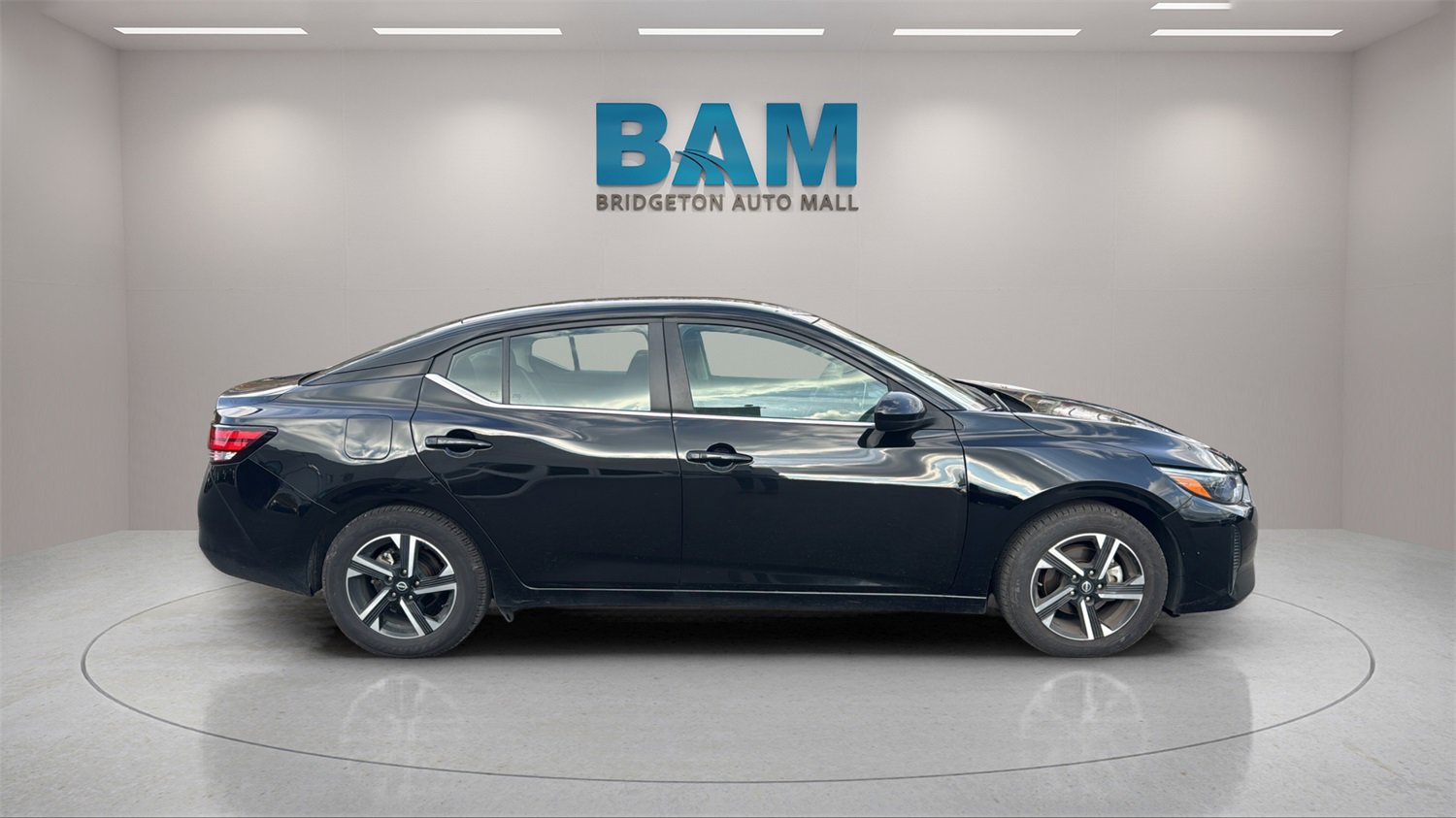 Used 2024 Nissan Sentra SV image 8