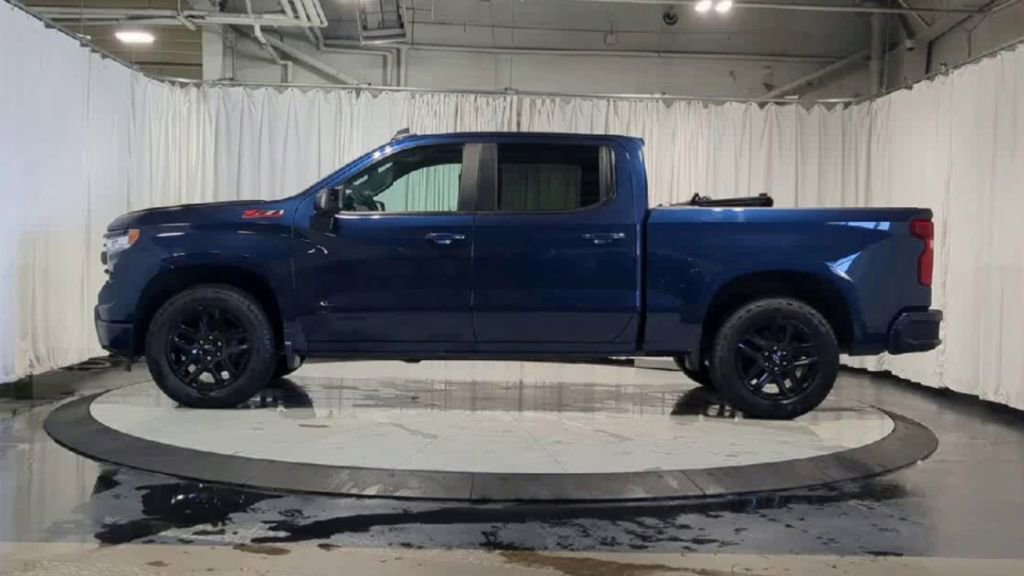 Used 2022 Chevrolet Silverado 1500 RST w/ RST All Star Premium Package AWD/4WD image 6