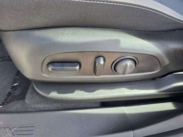 Used 2021 Chevrolet Equinox LS image 21