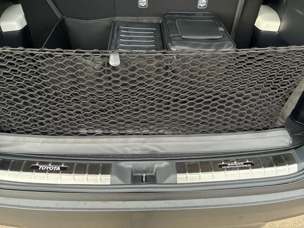 New 2026 Toyota Grand Highlander Limited image 34