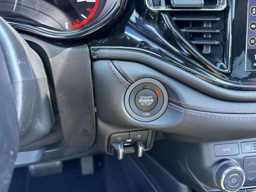 Used 2022 Dodge Durango R/T w/ Blacktop Package AWD/4WD image 35