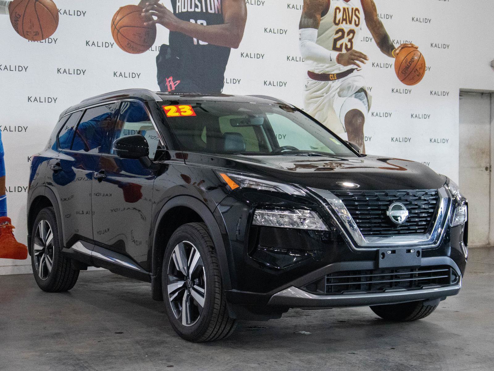 Used 2023 Nissan Rogue SL image 19