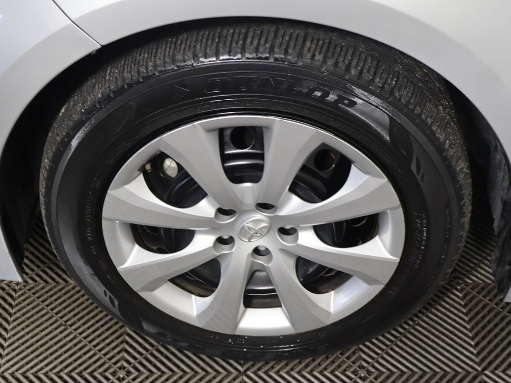 Used 2024 Toyota Corolla LE FWD image 14