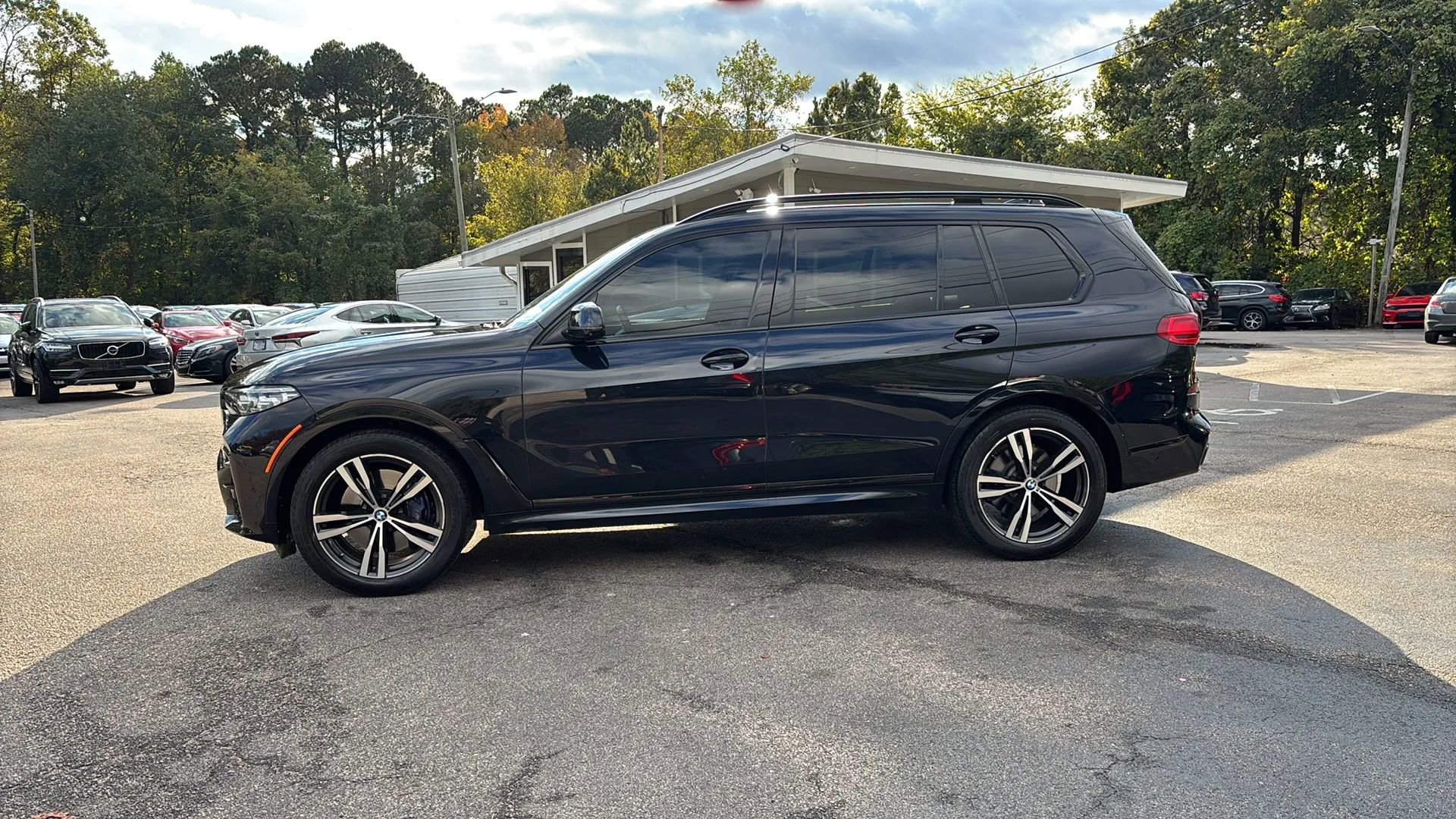 Used 2020 BMW X7 xDrive40i w/ M Sport Package image 6