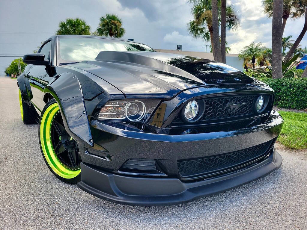 Used 2013 Ford Mustang GT w/ GT Track Pkg RWD image 14