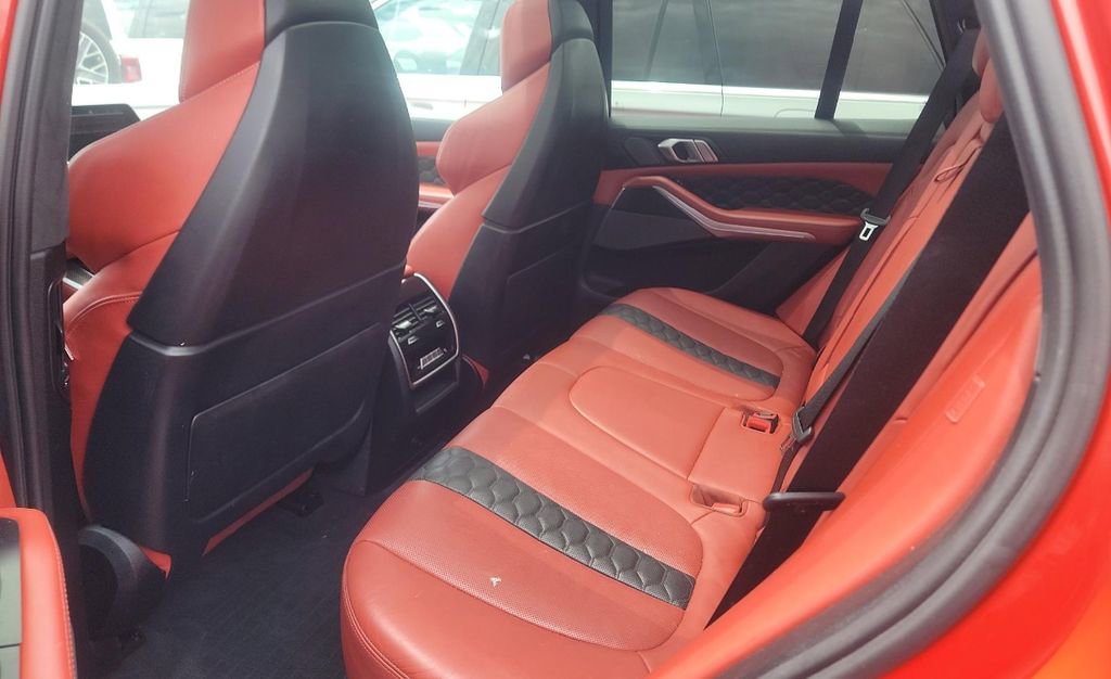 Used 2023 BMW X5 M AWD/4WD image 5